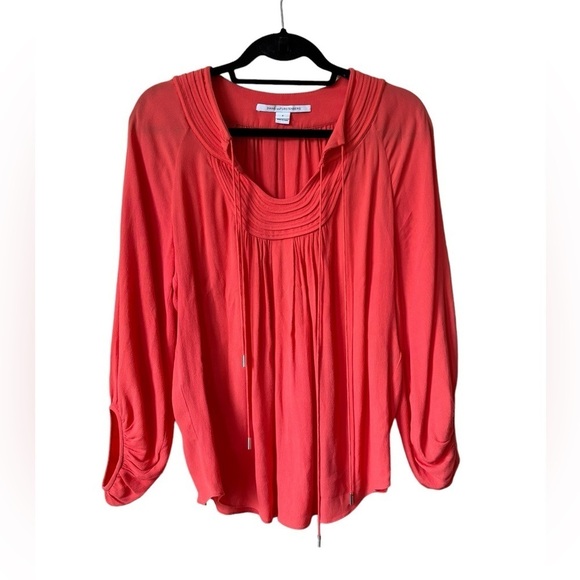 Diane Von Furstenberg Tops - Diane Von Furstenberg Acquilina Raglan sleeves Shirttail hem Coral Salmon Size 8